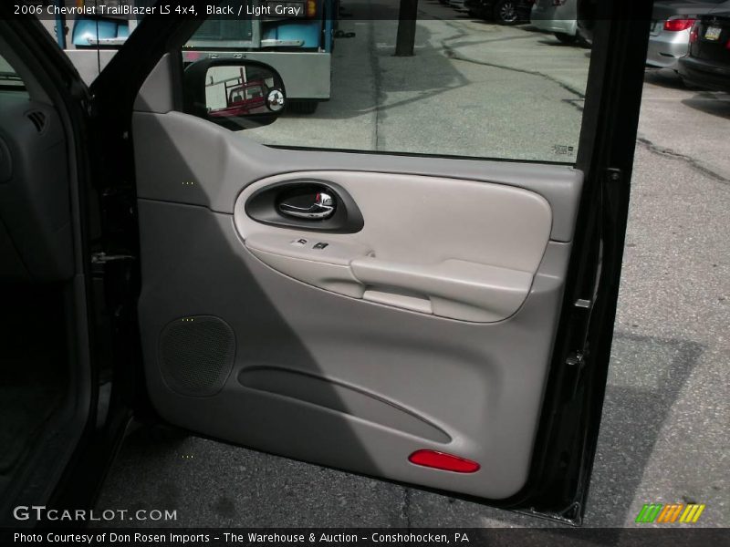 Black / Light Gray 2006 Chevrolet TrailBlazer LS 4x4