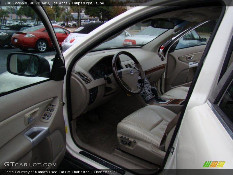 Ice White / Taupe/Light Taupe 2006 Volvo XC90 V8 AWD