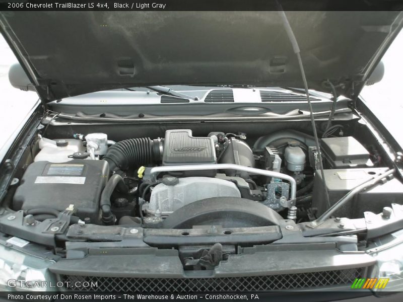 Black / Light Gray 2006 Chevrolet TrailBlazer LS 4x4