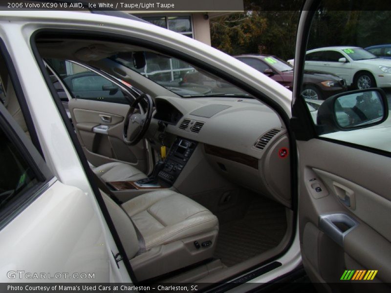 Ice White / Taupe/Light Taupe 2006 Volvo XC90 V8 AWD