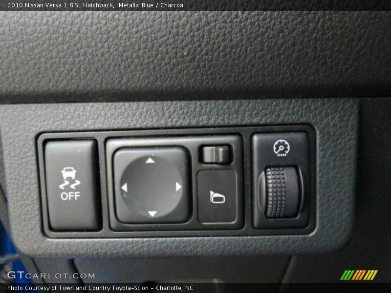 Metallic Blue / Charcoal 2010 Nissan Versa 1.8 SL Hatchback