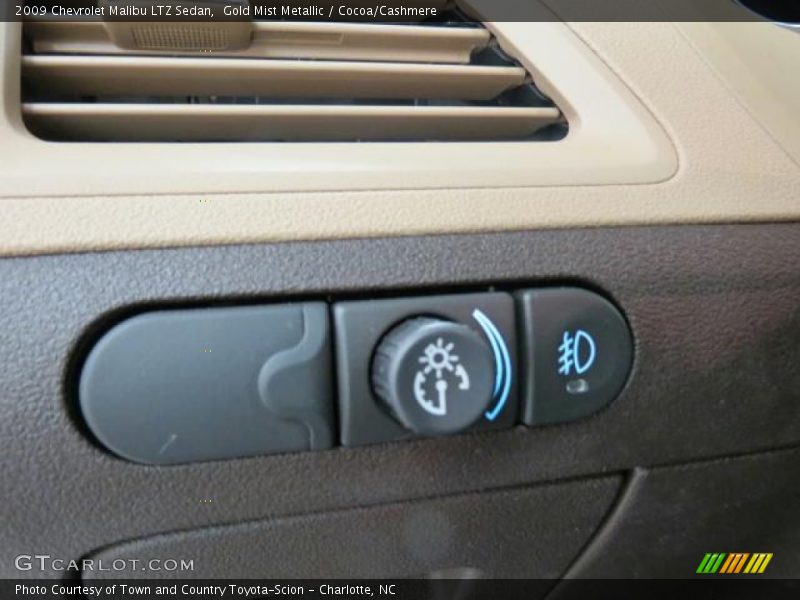 Gold Mist Metallic / Cocoa/Cashmere 2009 Chevrolet Malibu LTZ Sedan