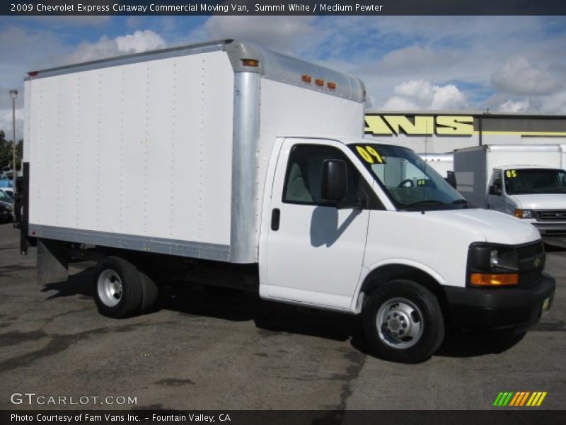 Summit White / Medium Pewter 2009 Chevrolet Express Cutaway Commercial Moving Van