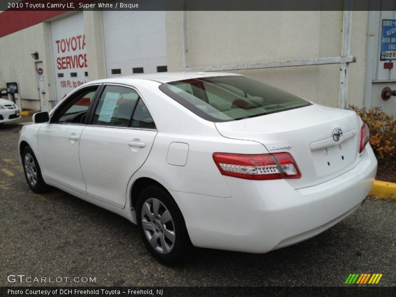 Super White / Bisque 2010 Toyota Camry LE