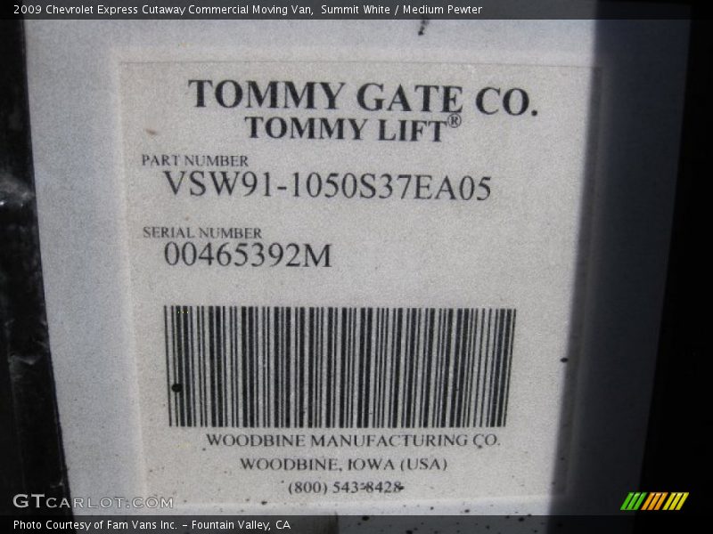 Summit White / Medium Pewter 2009 Chevrolet Express Cutaway Commercial Moving Van