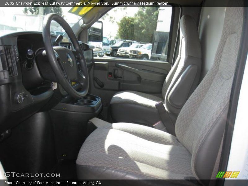 Summit White / Medium Pewter 2009 Chevrolet Express Cutaway Commercial Moving Van