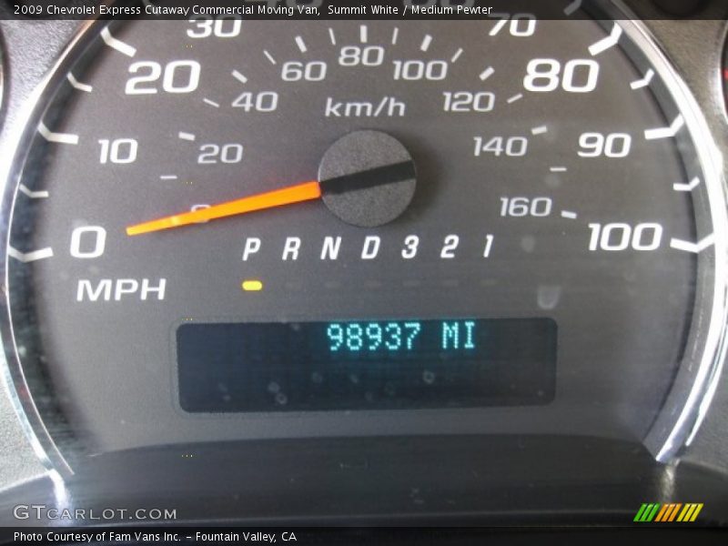 Summit White / Medium Pewter 2009 Chevrolet Express Cutaway Commercial Moving Van