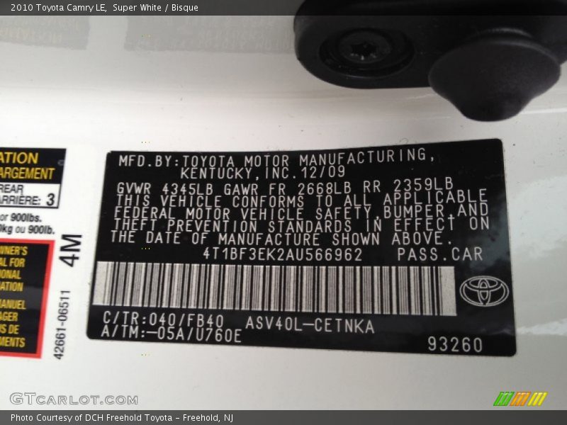 Super White / Bisque 2010 Toyota Camry LE