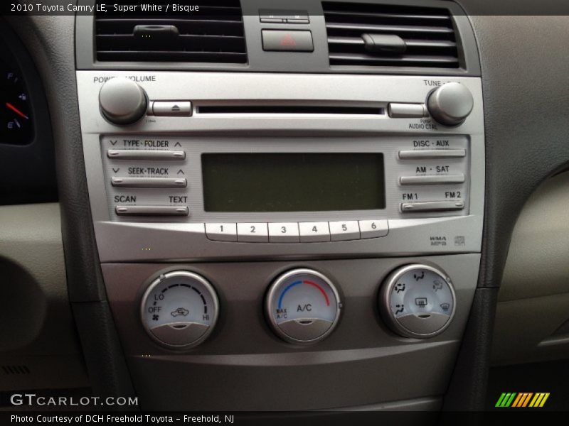 Super White / Bisque 2010 Toyota Camry LE