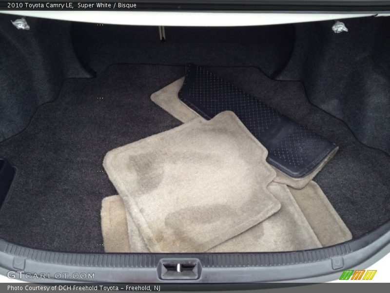 Super White / Bisque 2010 Toyota Camry LE