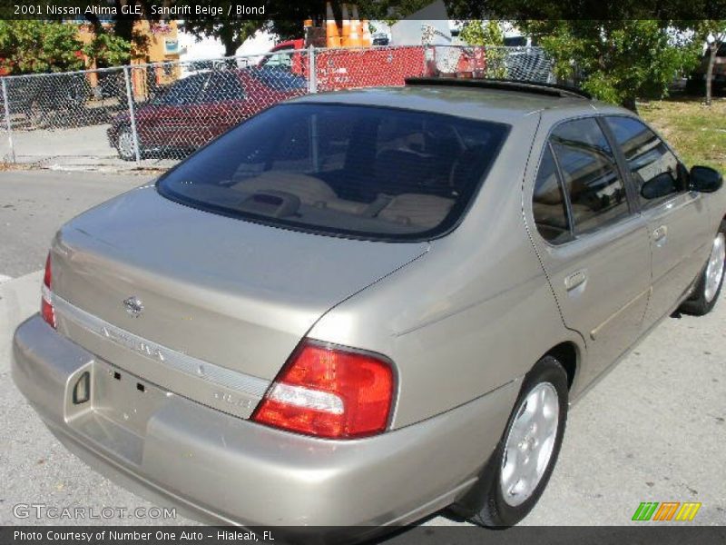 Sandrift Beige / Blond 2001 Nissan Altima GLE