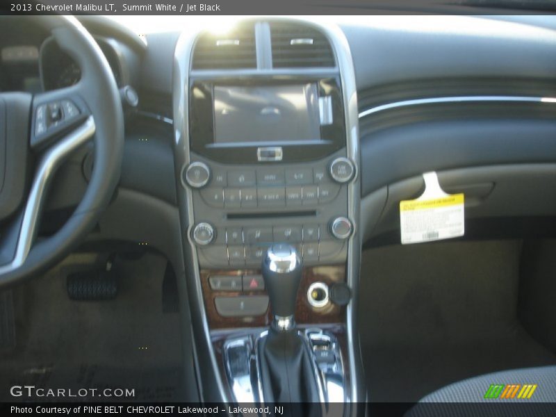 Summit White / Jet Black 2013 Chevrolet Malibu LT