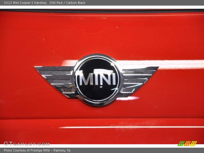 Chili Red / Carbon Black 2013 Mini Cooper S Hardtop