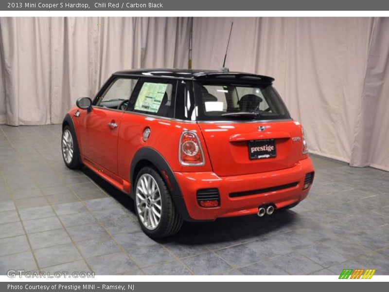 Chili Red / Carbon Black 2013 Mini Cooper S Hardtop