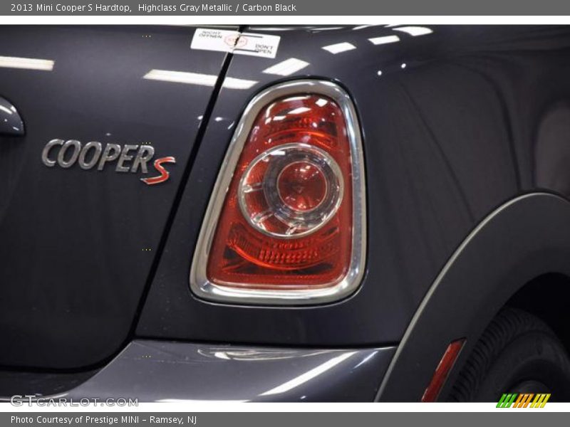 Highclass Gray Metallic / Carbon Black 2013 Mini Cooper S Hardtop