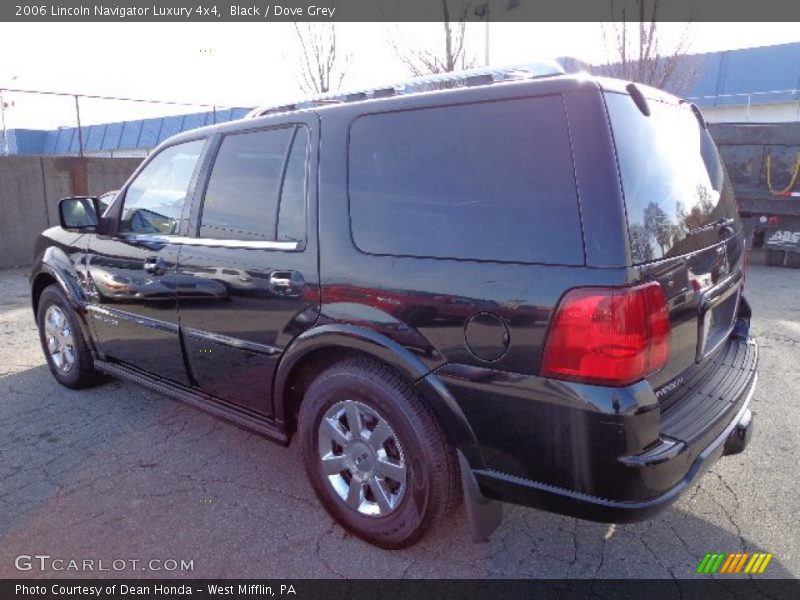 Black / Dove Grey 2006 Lincoln Navigator Luxury 4x4