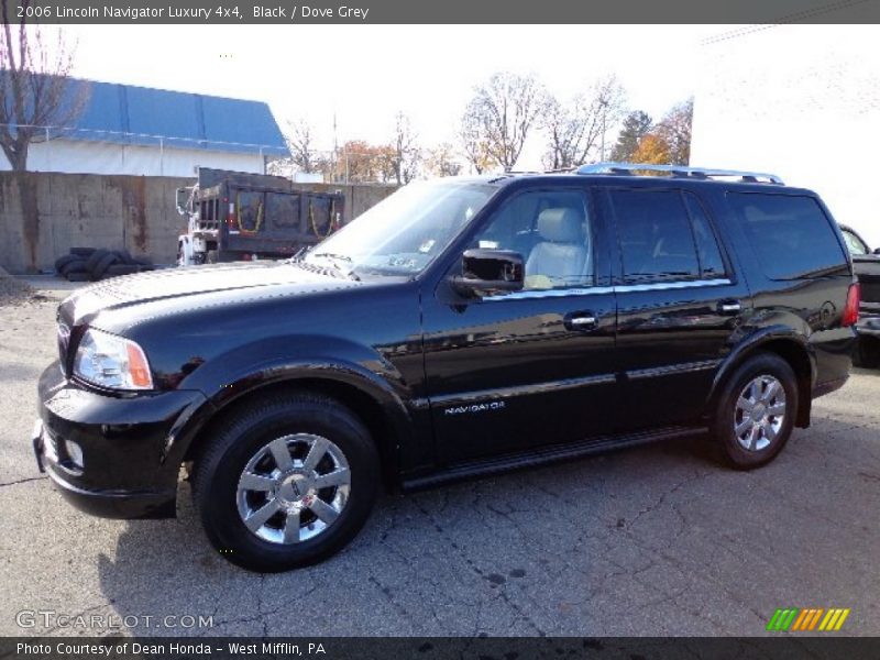Black / Dove Grey 2006 Lincoln Navigator Luxury 4x4