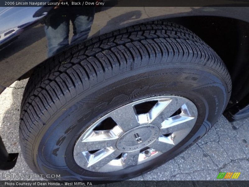 Black / Dove Grey 2006 Lincoln Navigator Luxury 4x4