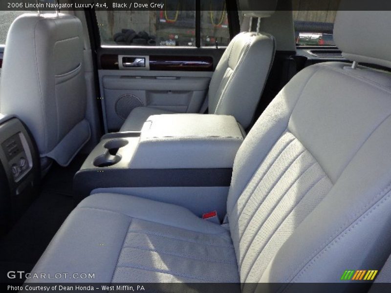 Black / Dove Grey 2006 Lincoln Navigator Luxury 4x4