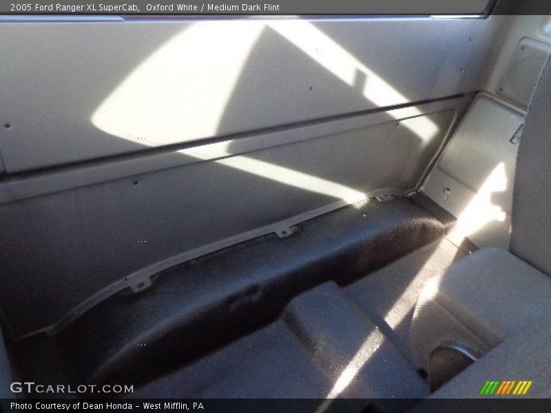 Oxford White / Medium Dark Flint 2005 Ford Ranger XL SuperCab