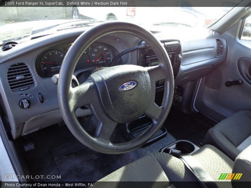 Oxford White / Medium Dark Flint 2005 Ford Ranger XL SuperCab