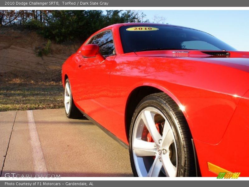 TorRed / Dark Slate Gray 2010 Dodge Challenger SRT8