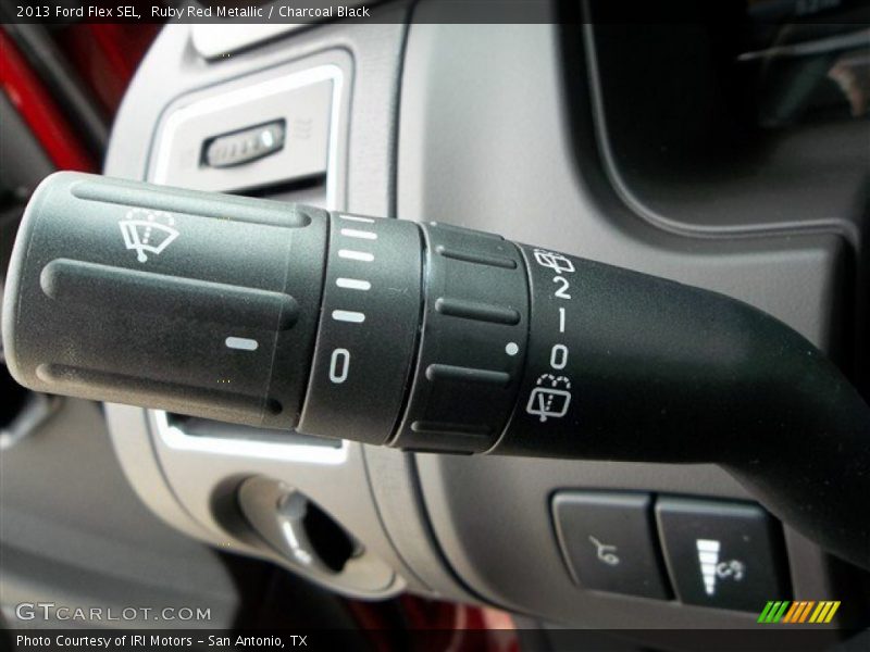 Controls of 2013 Flex SEL