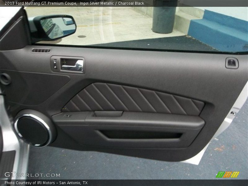 Door Panel of 2013 Mustang GT Premium Coupe