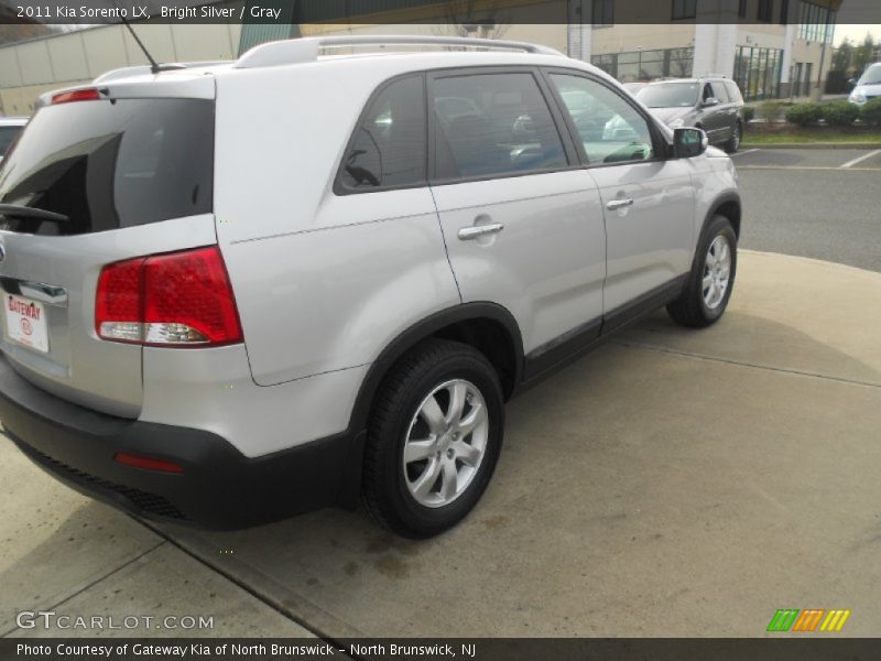 Bright Silver / Gray 2011 Kia Sorento LX