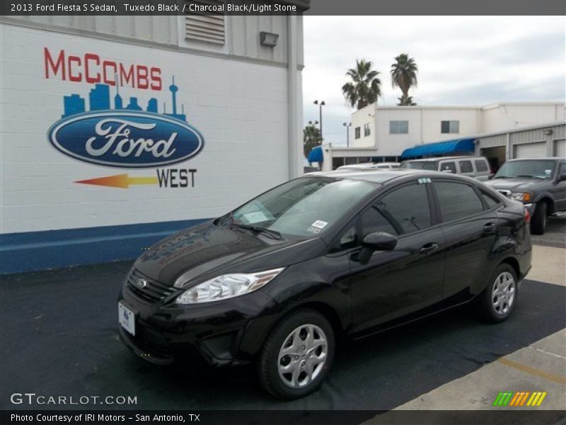 Tuxedo Black / Charcoal Black/Light Stone 2013 Ford Fiesta S Sedan