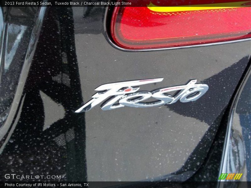Tuxedo Black / Charcoal Black/Light Stone 2013 Ford Fiesta S Sedan