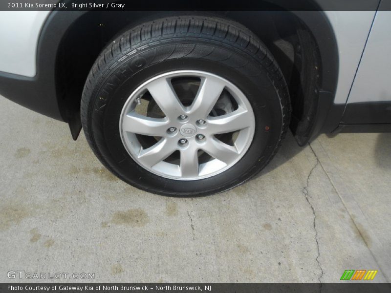 Bright Silver / Gray 2011 Kia Sorento LX