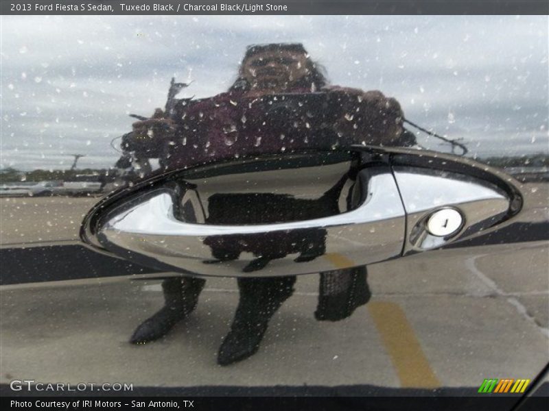 Tuxedo Black / Charcoal Black/Light Stone 2013 Ford Fiesta S Sedan