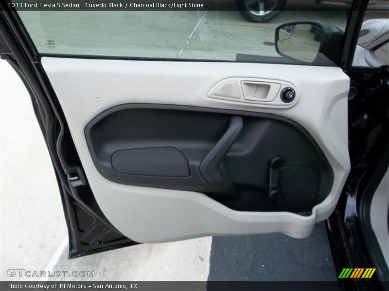 Tuxedo Black / Charcoal Black/Light Stone 2013 Ford Fiesta S Sedan