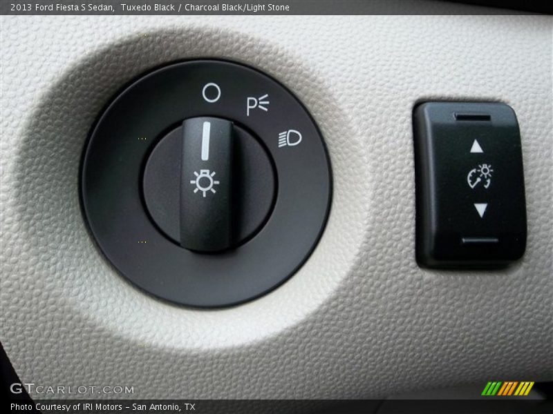 Tuxedo Black / Charcoal Black/Light Stone 2013 Ford Fiesta S Sedan