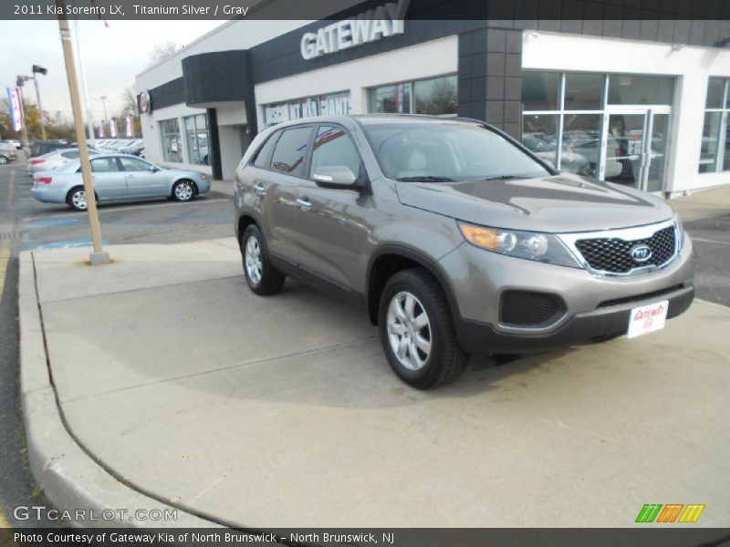 Titanium Silver / Gray 2011 Kia Sorento LX