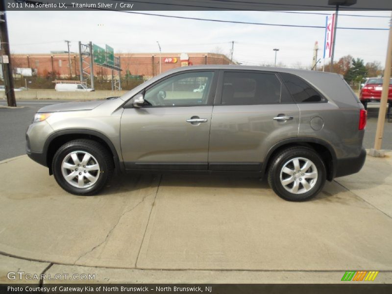 Titanium Silver / Gray 2011 Kia Sorento LX
