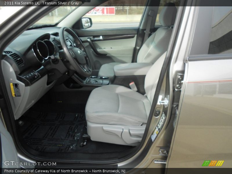 Titanium Silver / Gray 2011 Kia Sorento LX