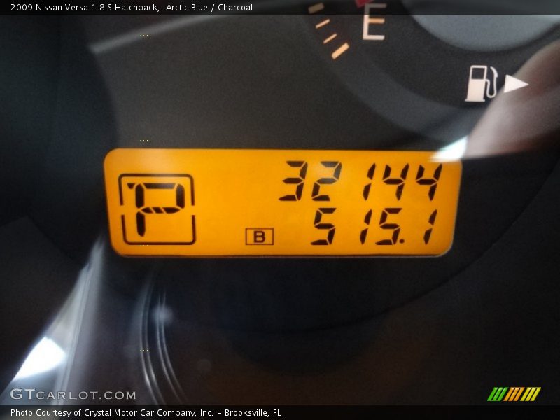 Arctic Blue / Charcoal 2009 Nissan Versa 1.8 S Hatchback