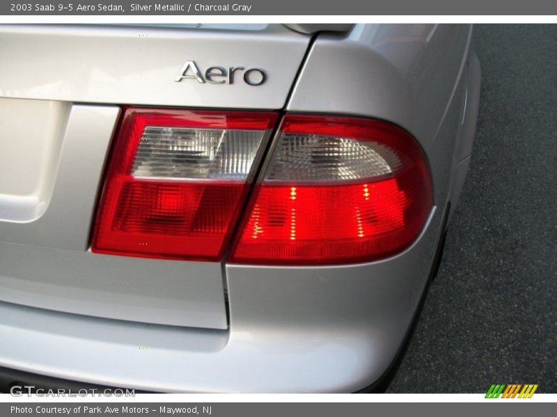  2003 9-5 Aero Sedan Logo