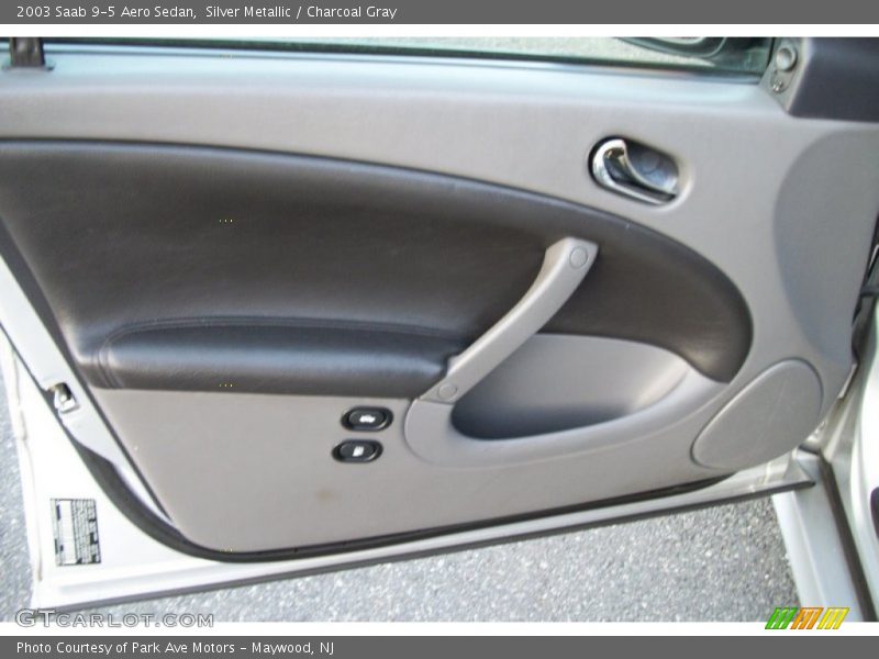 Door Panel of 2003 9-5 Aero Sedan