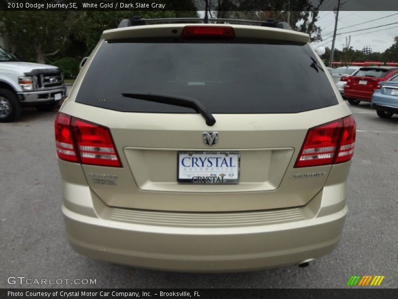 White Gold / Dark Slate Gray 2010 Dodge Journey SE