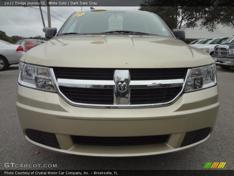 White Gold / Dark Slate Gray 2010 Dodge Journey SE