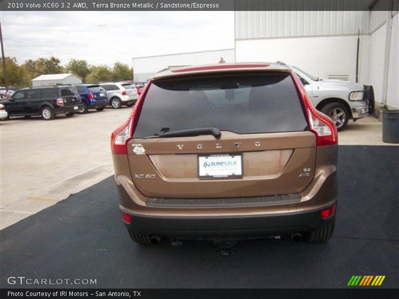 Terra Bronze Metallic / Sandstone/Espresso 2010 Volvo XC60 3.2 AWD