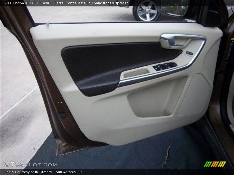 Door Panel of 2010 XC60 3.2 AWD