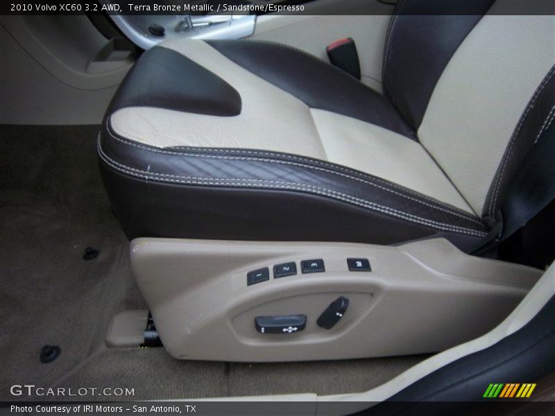 Front Seat of 2010 XC60 3.2 AWD