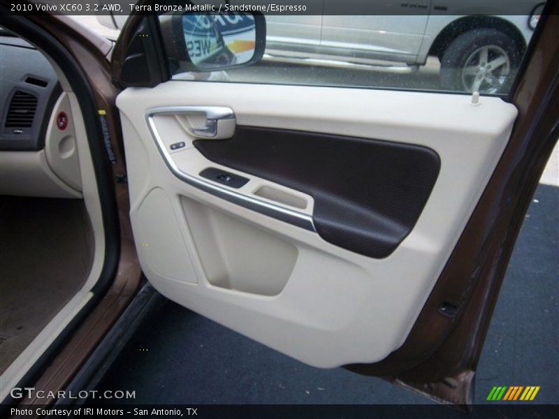 Door Panel of 2010 XC60 3.2 AWD