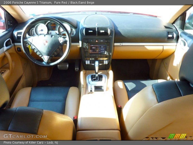 Dashboard of 2006 Cayenne S Titanium