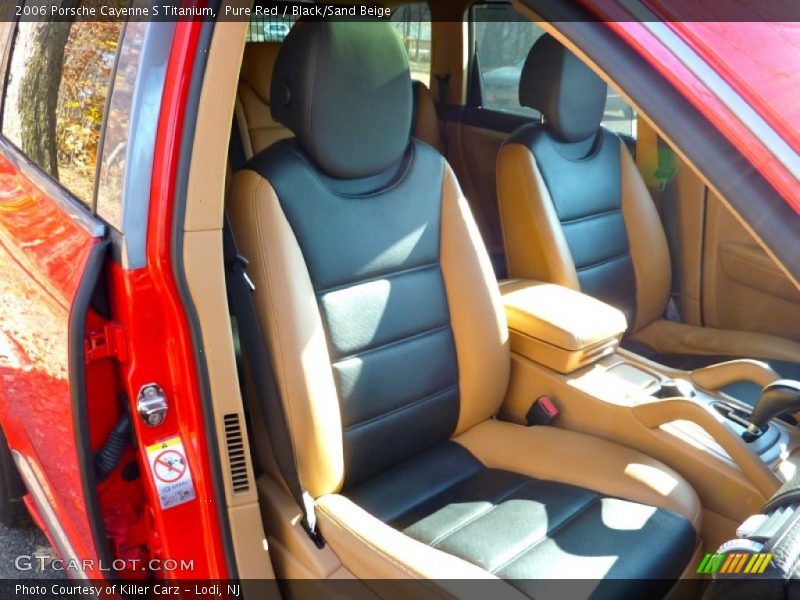Front Seat of 2006 Cayenne S Titanium