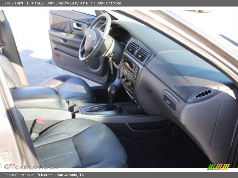 Dark Shadow Grey Metallic / Dark Charcoal 2002 Ford Taurus SES